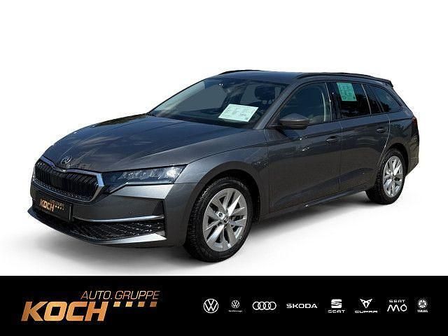 Graphitegrau metallic Gebraucht 2024 Skoda Octavia Selection Kombi | 28.660 € (Fairer Preis) - Bild 1/4