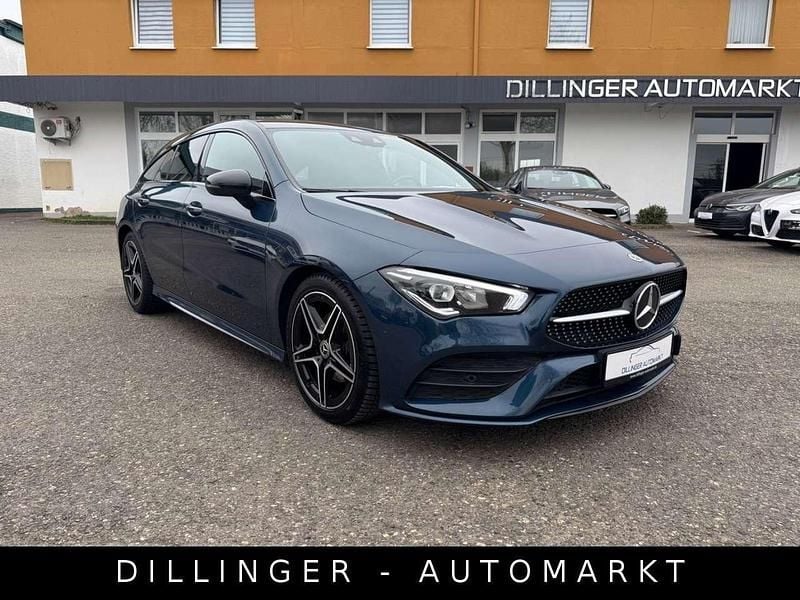 Denimblau metalliclack Gebraucht 2021 Mercedes CLA200 AMG line Coupé | 19.630 € (Superpreis) - Bild 1/4