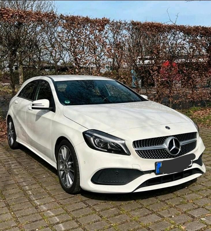 Gebraucht Mercedes A200 AMG line 2017 Weiß Kleinwagen