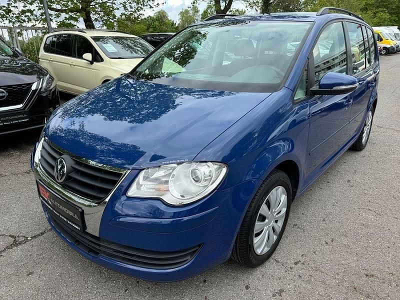 Blau Gebraucht 2010 VW Touran Trendline Van / Kleinbus | 3.990 € (Superpreis) - Bild 1/4