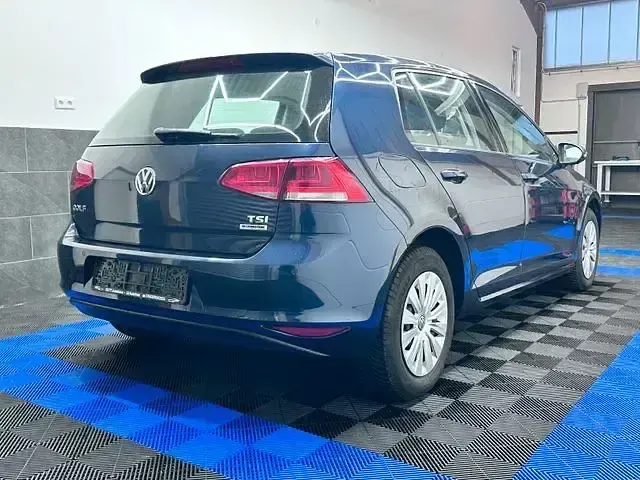 Gebraucht VW Golf VII Trendline 86 PS (63 kW) 2016 Blau Limousine