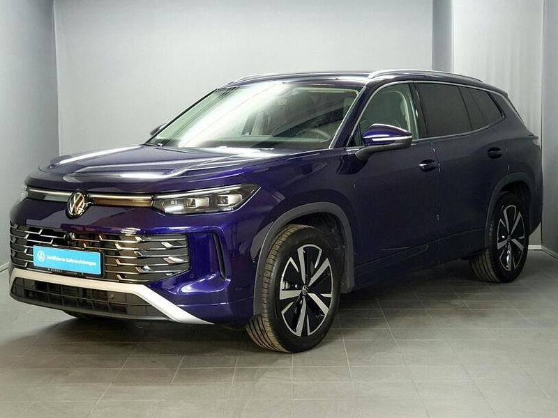Gebraucht VW Tayron Elegance 150 PS (110 kW) 2025 Ultramarinblau (metallic) SUV