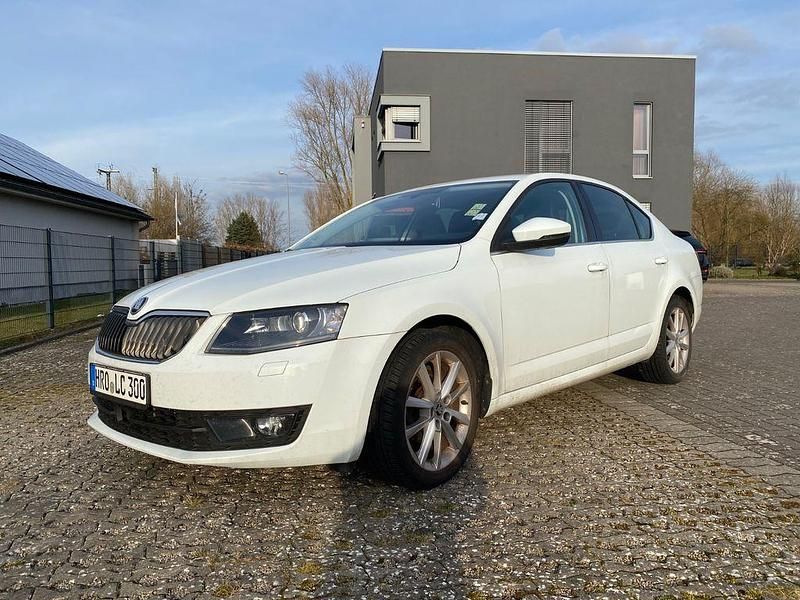 Second-hand Skoda Octavia Style 110 CP (80 kW) 2016 Alb Hatchback