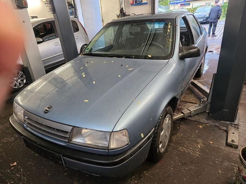Gebraucht Opel Vectra 116 PS (85 kW) 1991 Blau Kleinwagen