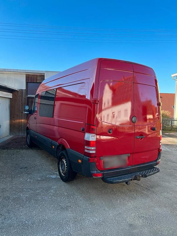 Gebraucht Mercedes Sprinter 130 PS (95 kW) 2010 Rot Van