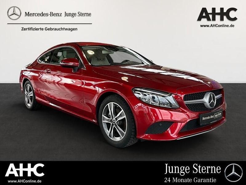Gebraucht Mercedes C200 184 PS (135 kW) 2020 Manufaktur lack manufaktur hya Coupé