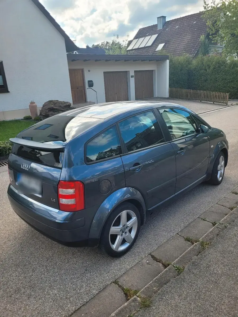 Gebraucht Audi A2 75 PS (55 kW) 2005 Grau Kleinwagen