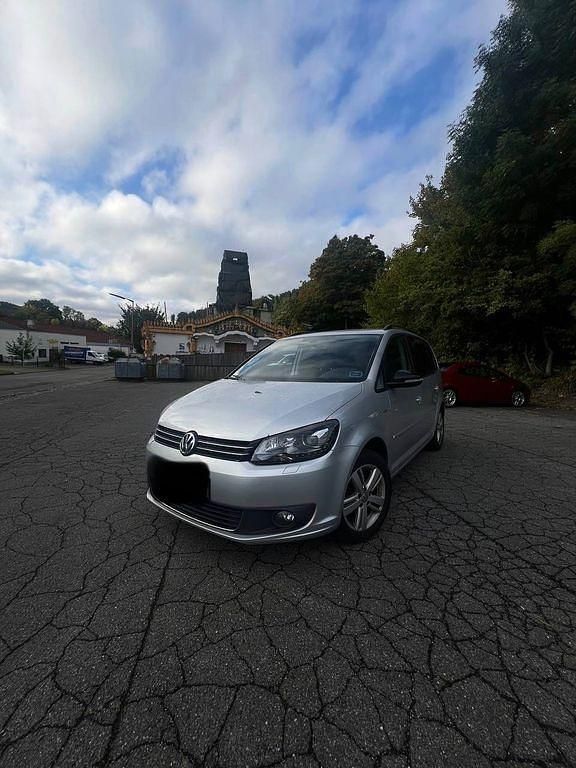 Silber Gebraucht 2012 VW Touran Match Van / Kleinbus | 6.500 € (Fairer Preis) - Bild 1/4