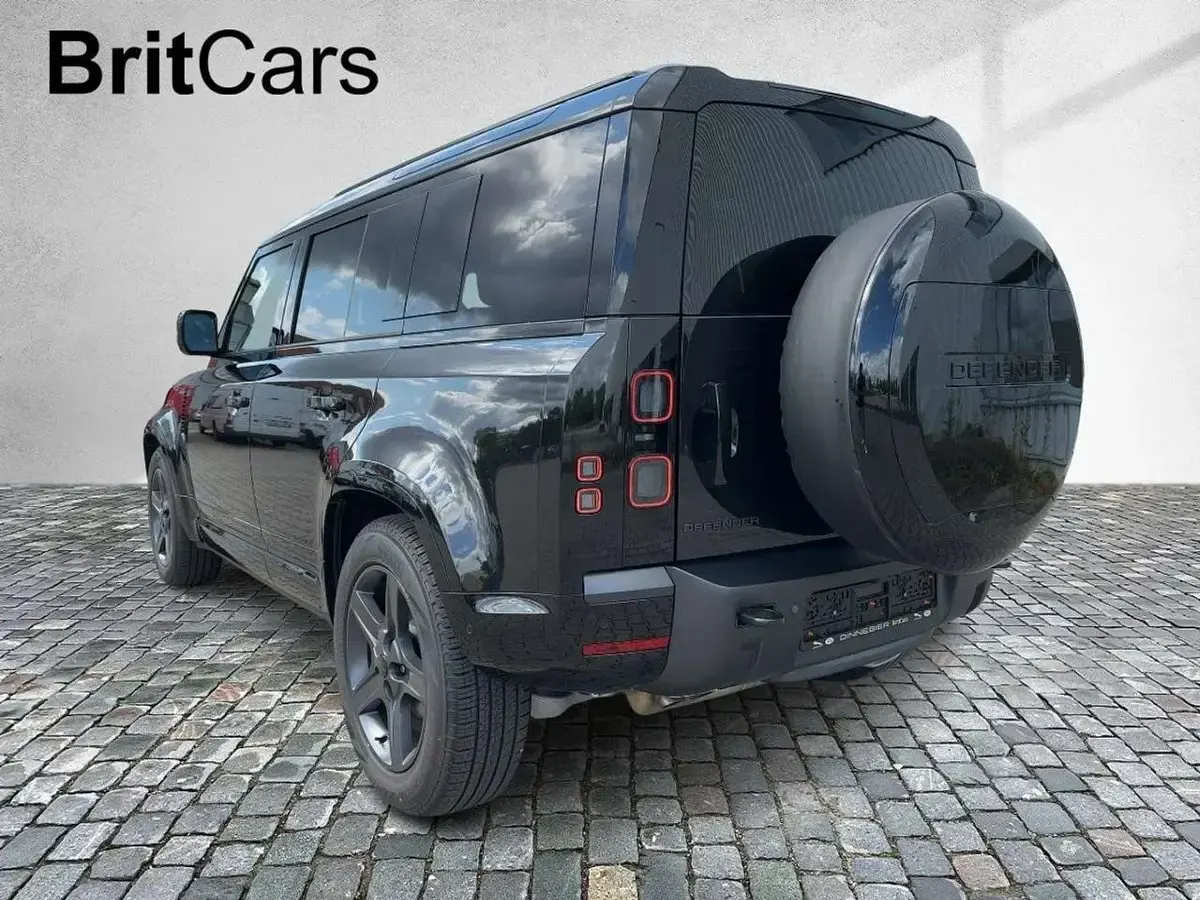 Gebraucht Land Rover Defender SE Dynamic 249 PS (183 kW) 2026 Schwarz SUV