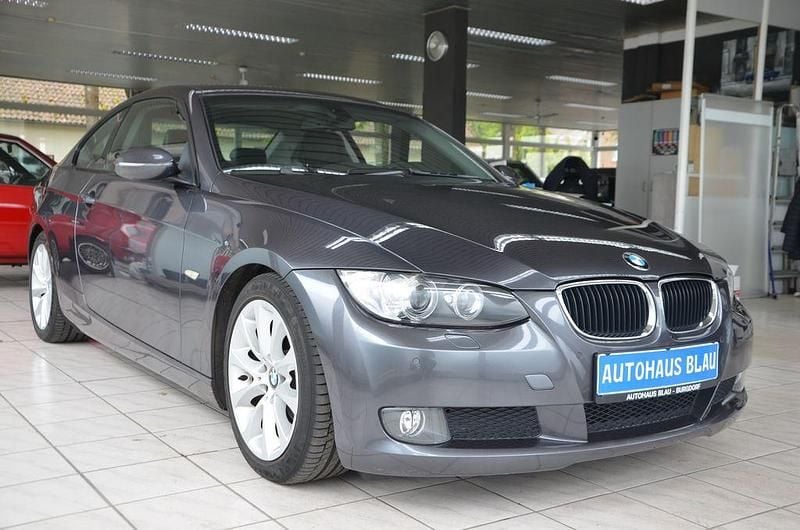 Gebraucht BMW 320 Sport Line 170 PS (125 kW) 2008 Grau Coupé