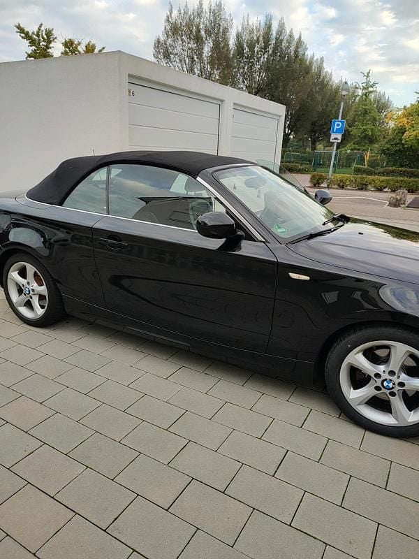 Gebraucht BMW 125 Cabriolet 2009 Schwarz Cabrio