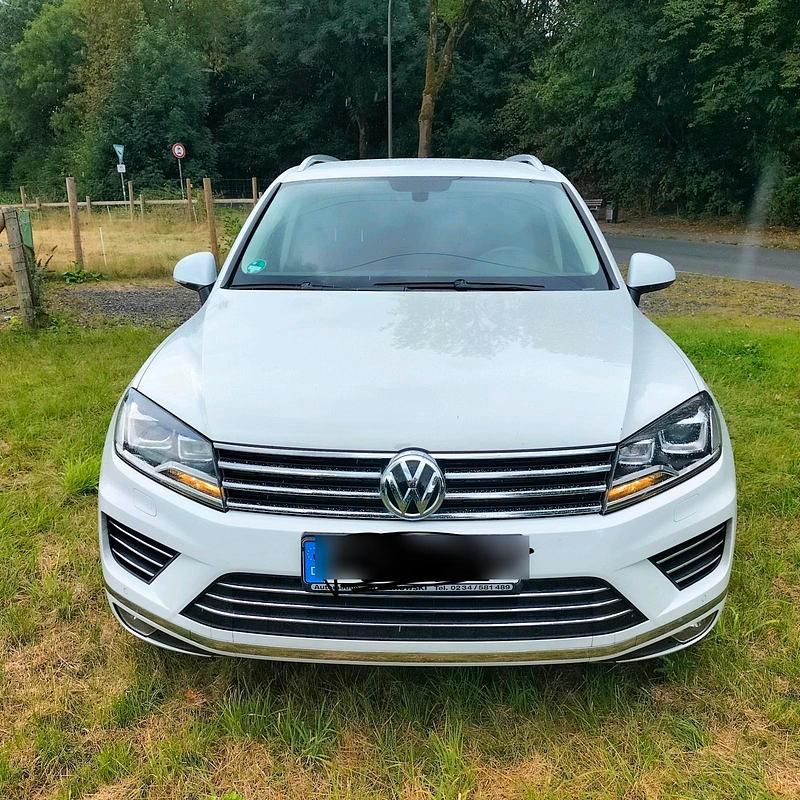 Weiß Gebraucht 2017 VW Touareg SUV | 15.500 € (Fairer Preis) - Bild 1/4