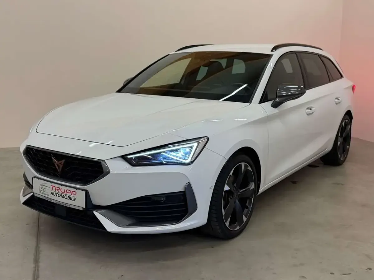Gebraucht Cupra Leon 150 PS (110 kW) 2023 Weiß Kombi