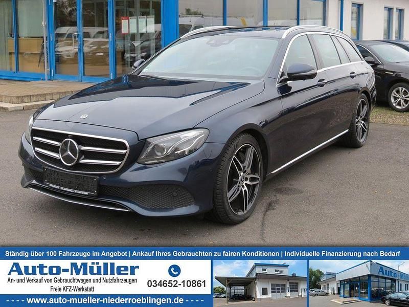 Gebraucht Mercedes E350 Avantgarde 286 PS (210 kW) 2019 Blau Limousine