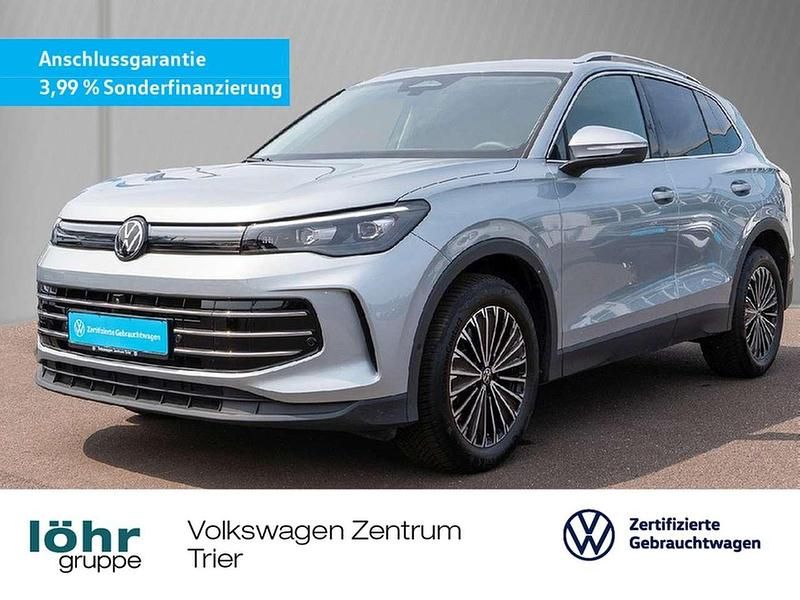 Oyster silver metallic Gebraucht 2024 VW Tiguan Elegance SUV | 40.980 € (Etwas zu teuer) - Bild 1/3
