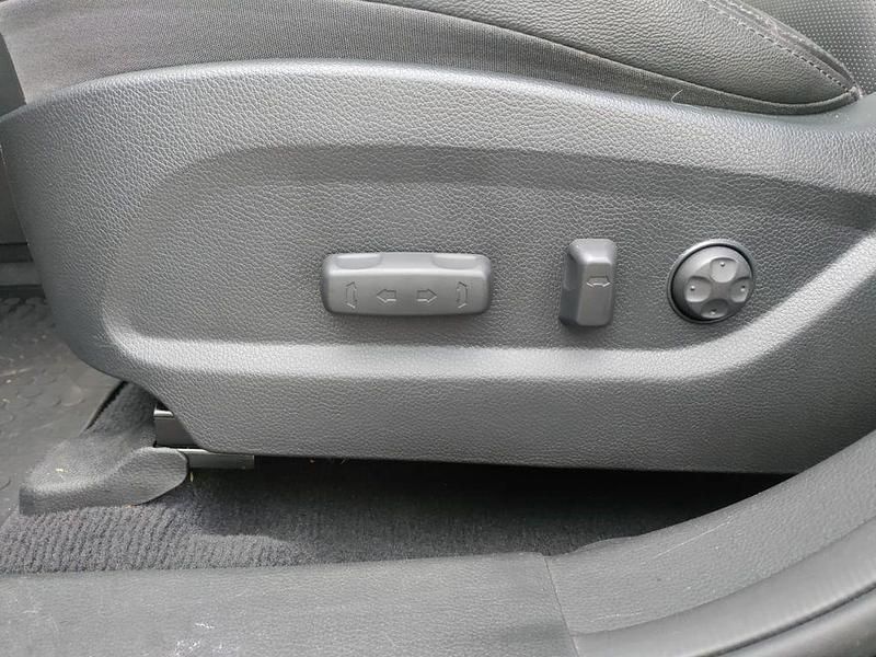 Gebraucht Hyundai Santa Fe Premium 197 PS (144 kW) 2015 Schwarz SUV