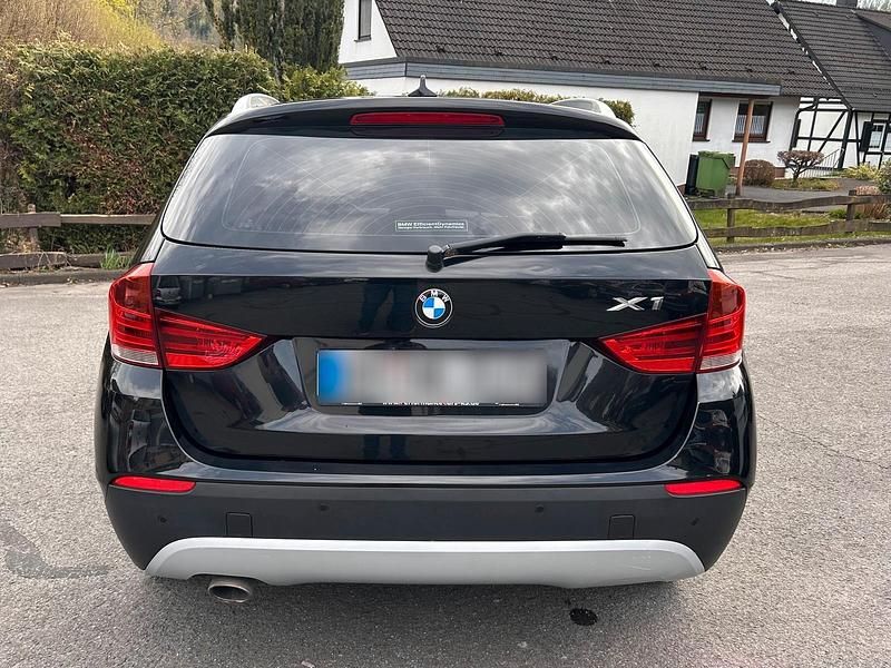 Gebraucht BMW X1 177 PS (130 kW) 2011 Schwarz SUV