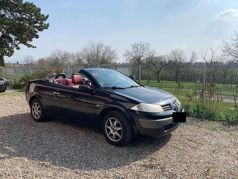 Gebraucht Renault Mégane Cabriolet Dynamique 113 PS (83 kW) 2005 Schwarz Cabrio