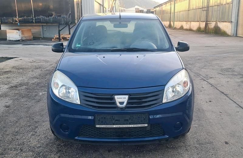 Blau Gebraucht 2009 Dacia Sandero Limousine | 899 € (Guter Preis) - Bild 1/4