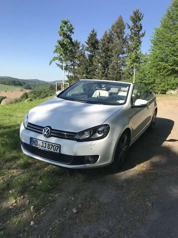Gebraucht VW Golf Cabriolet Exclusive 160 PS (117 kW) 2014 Weiß Cabrio