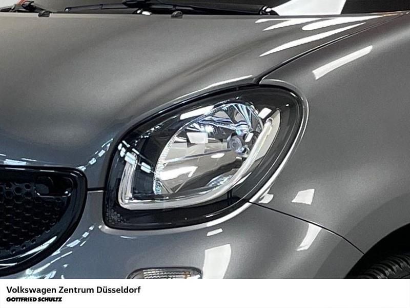 Gebraucht Smart ForFour Electric Drive 60 kW (82 PS) 2019 Rot Limousine