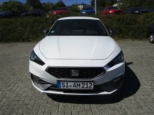 Gebraucht Seat Leon FR 150 PS (110 kW) 2025 Nevada weiss (metallic) Limousine