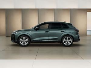 Neu Audi Q3 150 PS (110 kW) 2026 Grün (salbeigrün) SUV