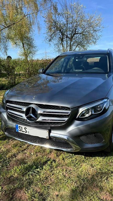 Gebraucht Mercedes GLC220 170 PS (125 kW) 2017 Grau SUV