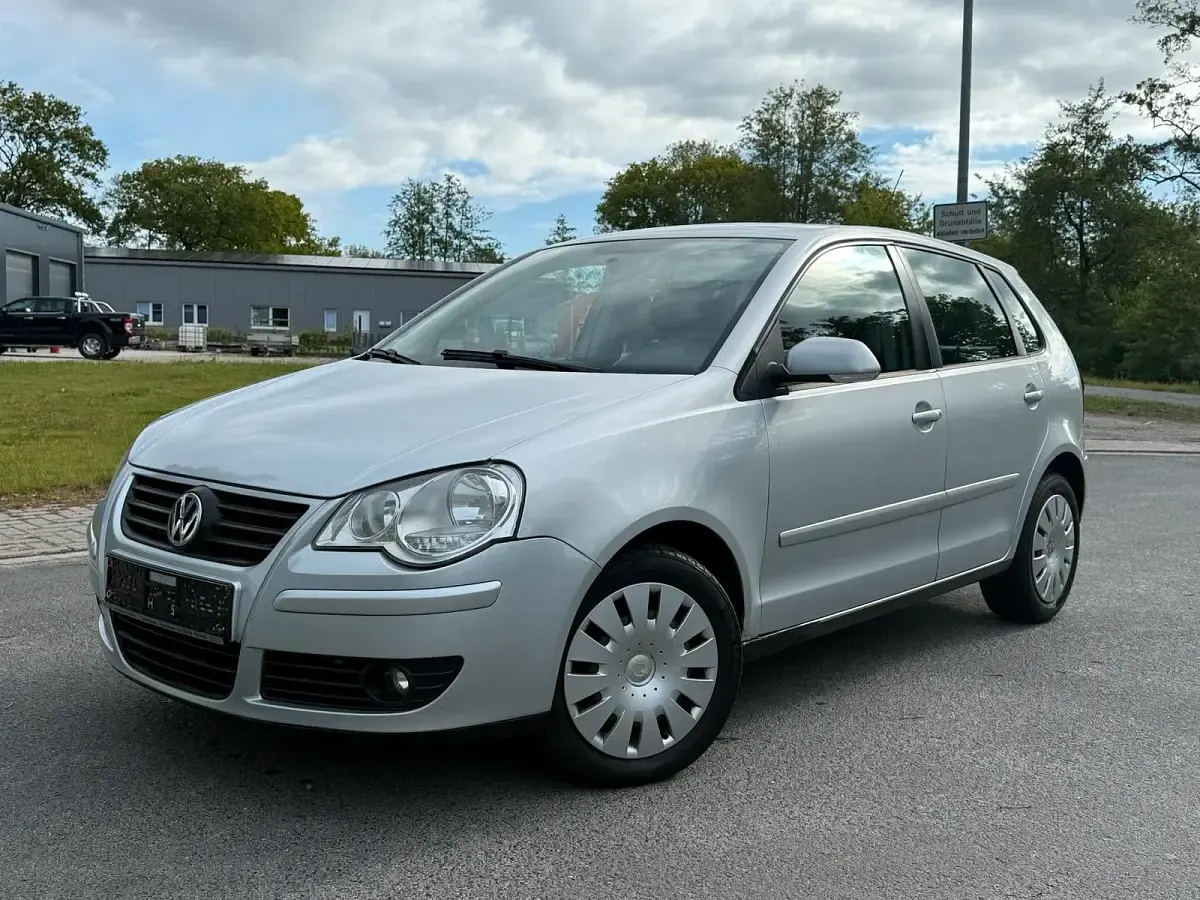 Brugt VW Polo 75 HK (55 kW) 2006 Sølv Hatchback