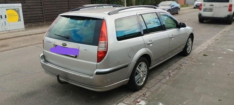 Gebraucht Ford Mondeo Ghia 131 PS (96 kW) 2005 Silber Kombi