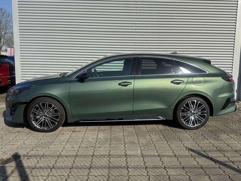 Gebraucht Kia ProCeed GT-Line 140 PS (102 kW) 2024 Grün Kleinwagen
