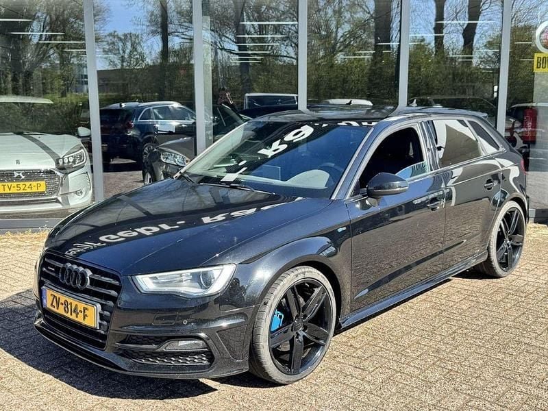 Gebraucht Audi A3 Sport 184 PS (135 kW) 2016 Schwarz Limousine