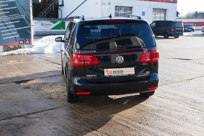 Gebraucht VW Touran Match 105 PS (77 kW) 2012 Schwarz Van / Kleinbus