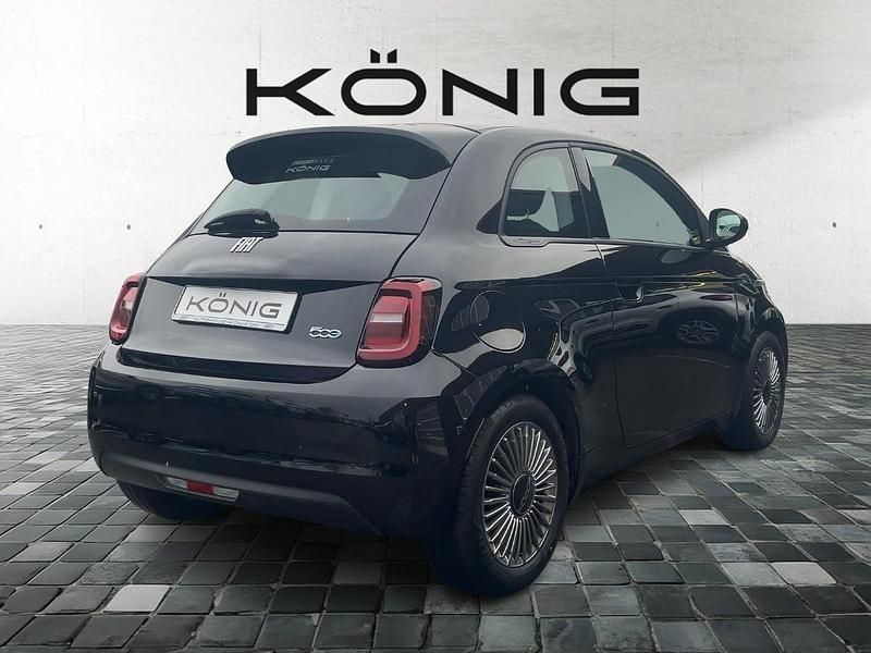 Gebraucht Fiat 500e 42 kW (58 PS) 2023 Onyx schwarz (10n) Kleinwagen