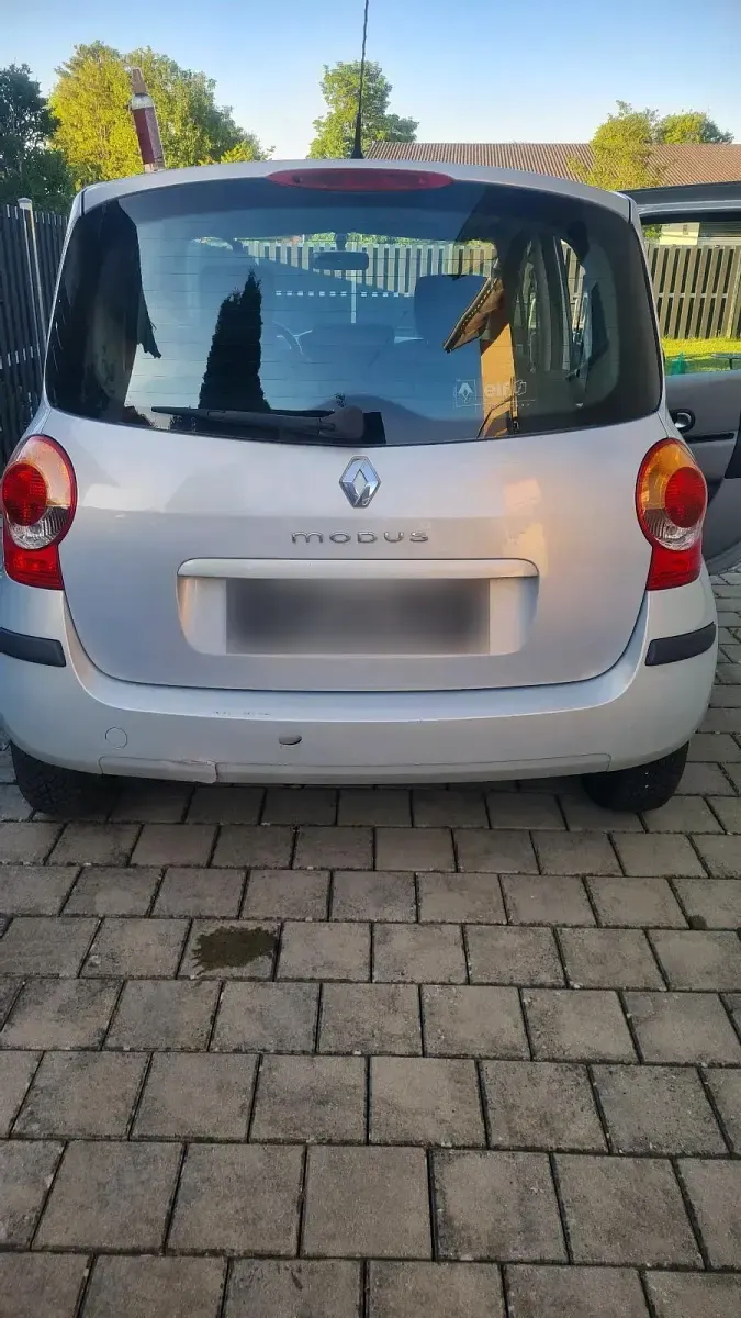 Używany Renault Modus 75 KM (55 kW) 2006 Srebrny Minivan