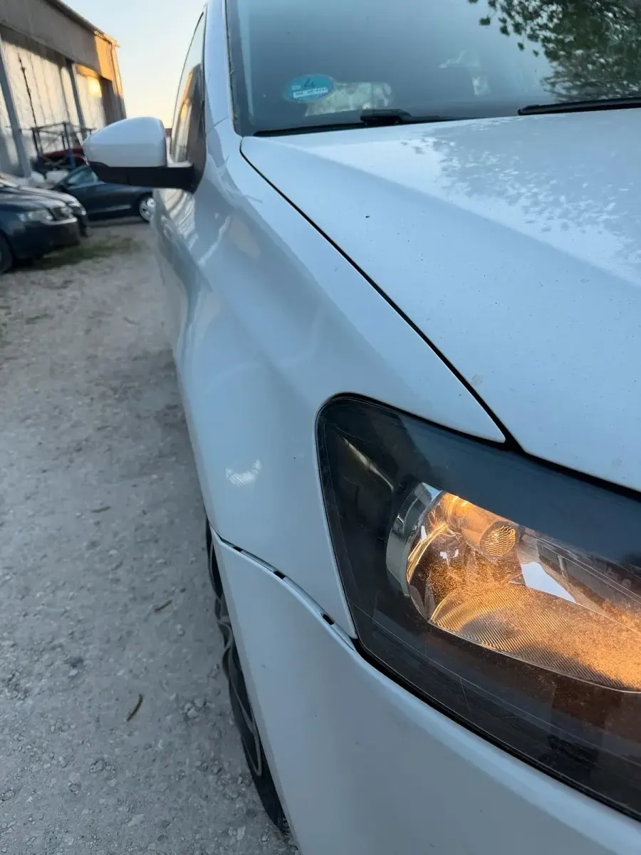 Gebraucht VW Polo 60 PS (44 kW) 2013 Weiß Kleinwagen