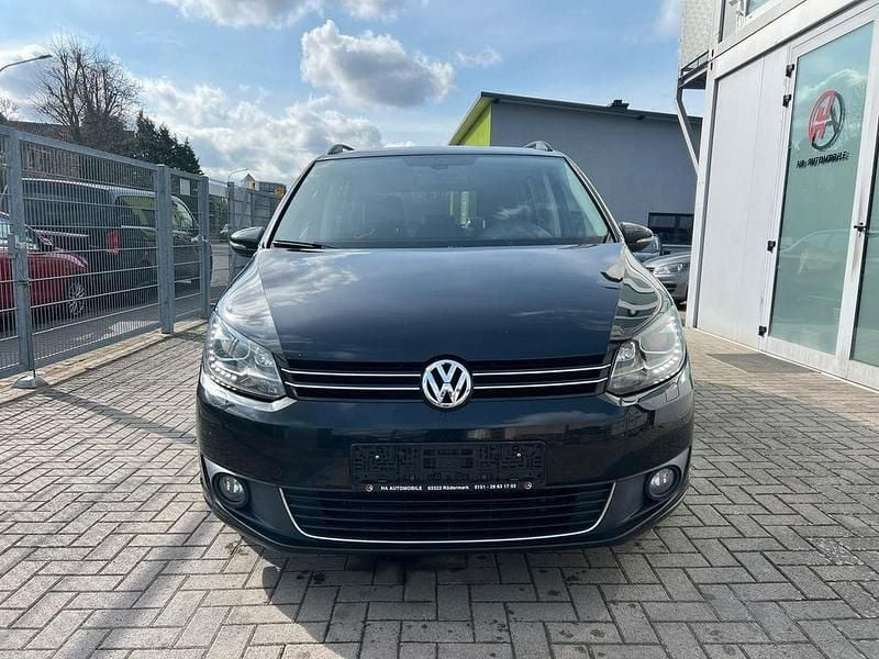Gebraucht VW Touran Match 105 PS (77 kW) 2013 Schwarz Van / Kleinbus