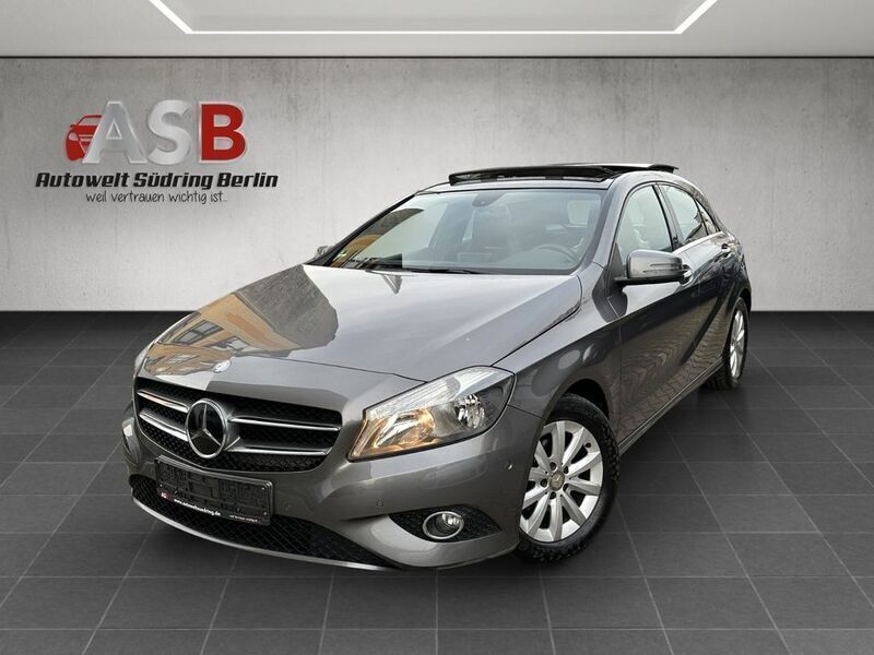 Mountaingrau met. Gebraucht 2014 Mercedes A180 Limousine | 10.899 € (Fairer Preis) - Bild 1/4
