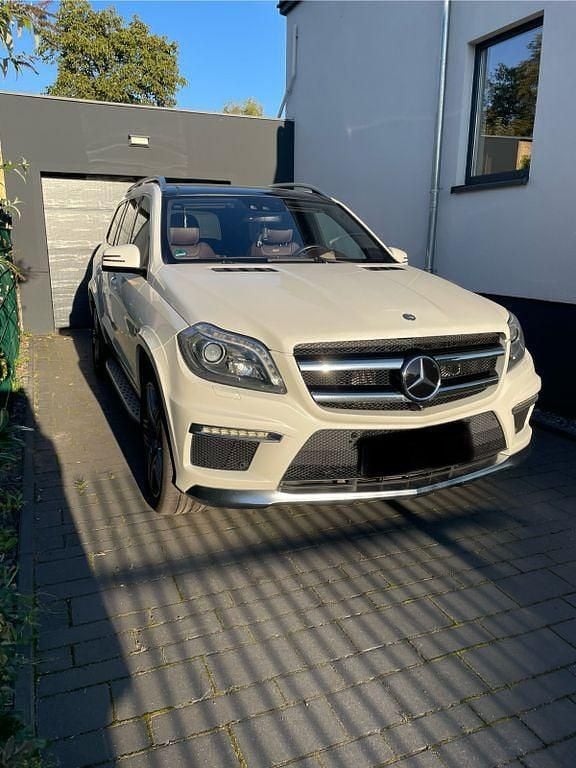 Weiß Gebraucht 2014 Mercedes GL63 AMG AMG SUV | 44.000 € (Etwas zu teuer) - Bild 1/4