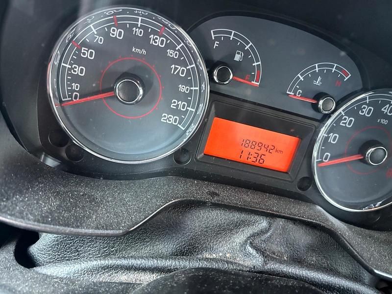 Gebraucht Fiat Grande Punto 77 PS (56 kW) 2006 Gelb Kleinwagen