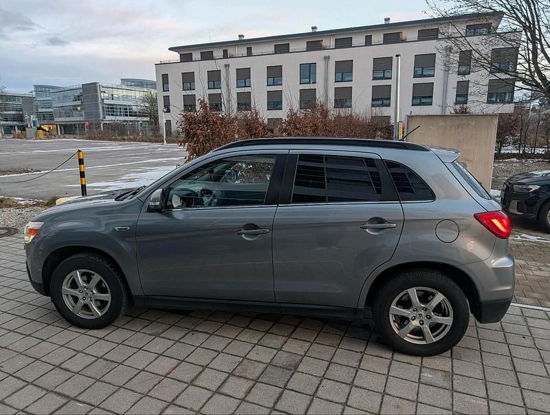 Gebraucht Mitsubishi ASX Intense 150 PS (110 kW) 2011 Grau SUV