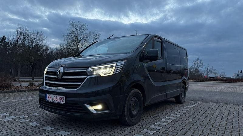 Gebraucht Renault Trafic 150 PS (110 kW) 2023 Schwarz Van / Kleinbus