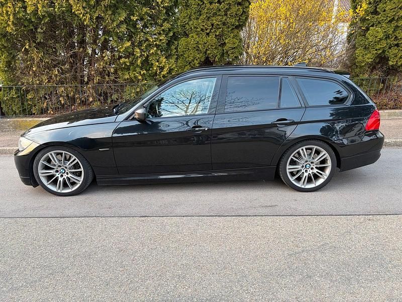 Gebraucht BMW 335 Exclusive 286 PS (210 kW) 2012 Schwarz Kombi
