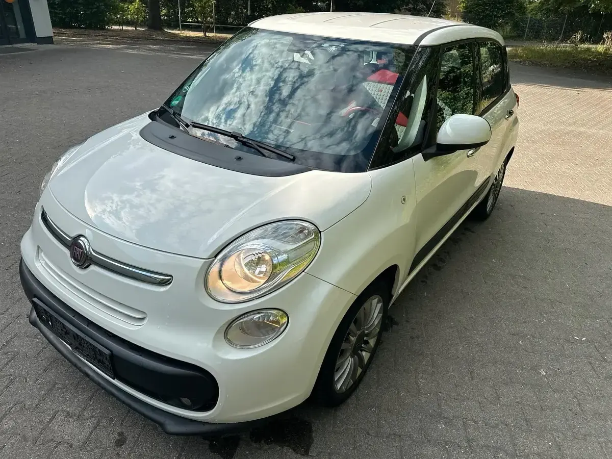 Gebraucht Fiat 500L 95 PS (69 kW) 2012 Weiß Van / Kleinbus