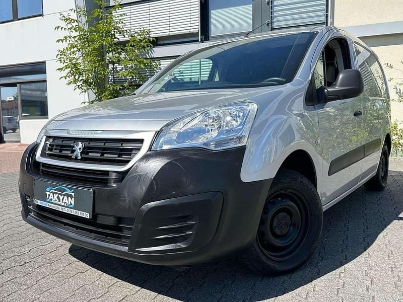 Gris aluminium Gebraucht 2018 Peugeot Partner Premium Van / Kleinbus | 9.990 € (Guter Preis) - Bild 1/4