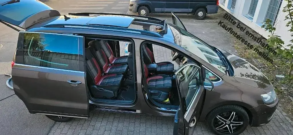 Gebraucht VW Sharan 170 PS (125 kW) 2012 Braun Van / Kleinbus