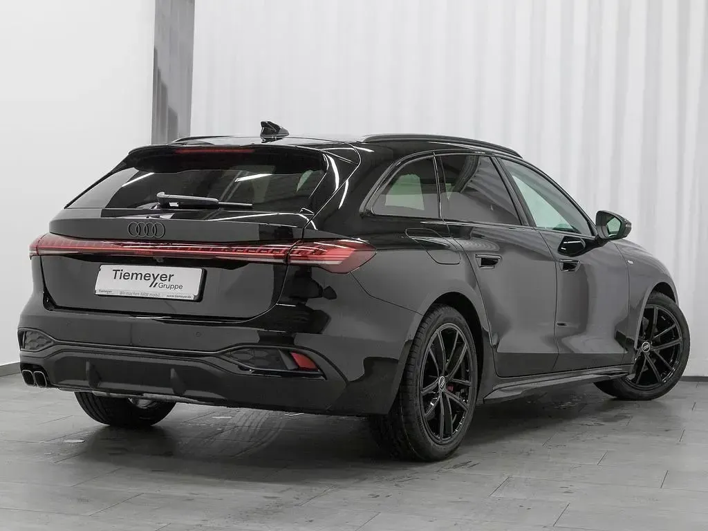 Gebraucht Audi A5 S-Line 204 PS (150 kW) 2025 Schwarz Coupé