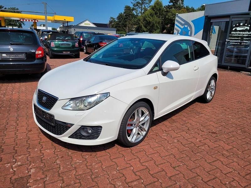 Weiß Gebraucht 2012 Seat Ibiza SC FR Kleinwagen | 10.200 € (Teuer) - Bild 1/4