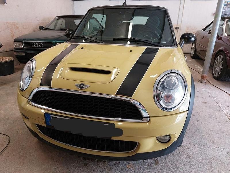 Gebraucht Mini Cooper S Cabriolet 174 PS (127 kW) 2009 Gelb Cabrio