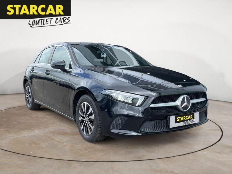 Kosmosschwarz metalliclack Gebraucht 2022 Mercedes A180 Advanced Limousine | 26.770 € (Fairer Preis) - Bild 1/4